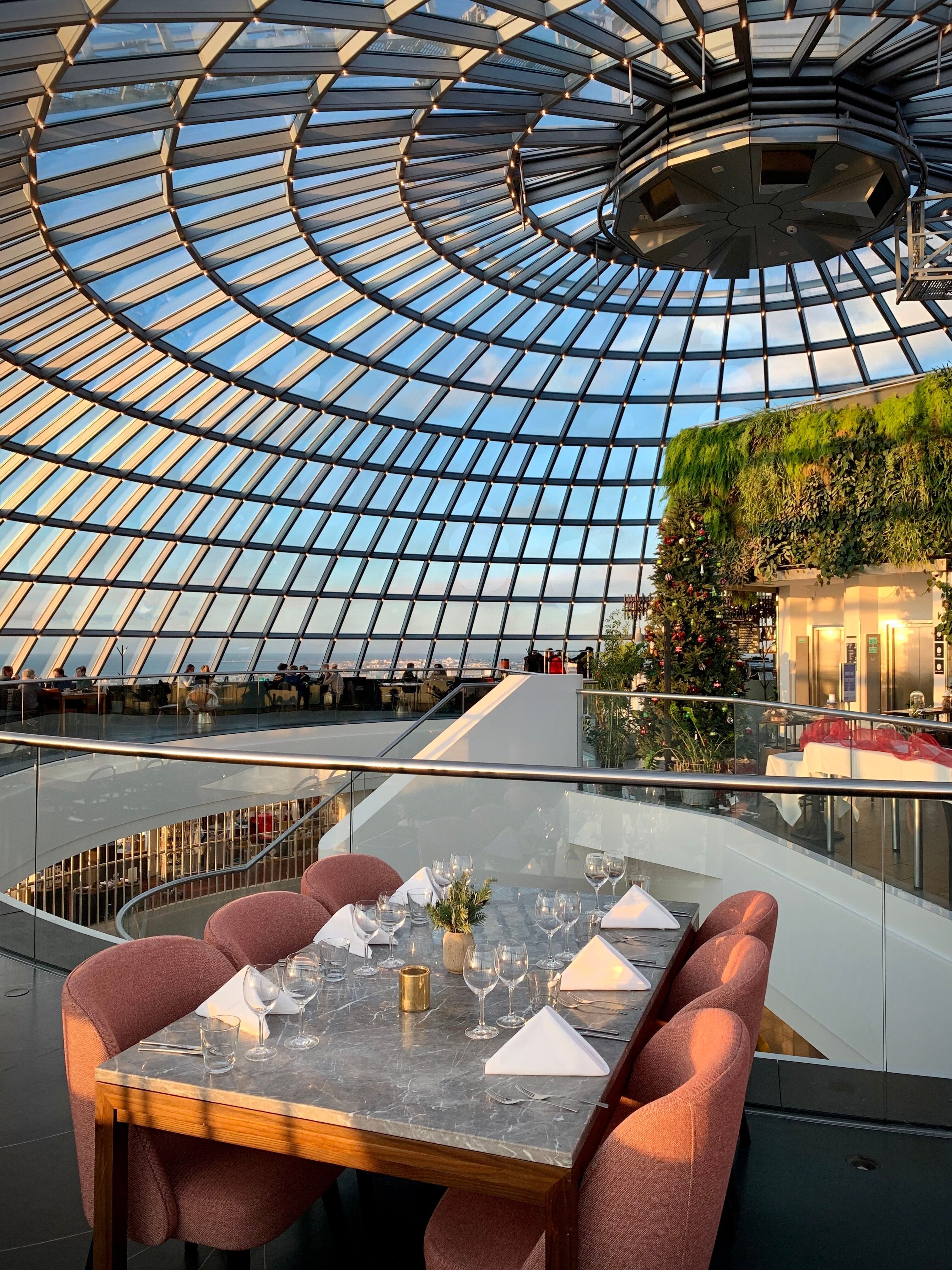 Perlan Restaurant - Image 2