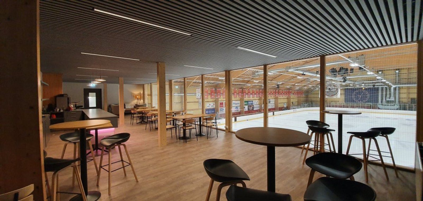 Skautahöllin á Akureyri - Image 2
