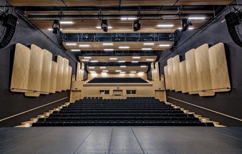 Hof – Hamraborg - Image 4