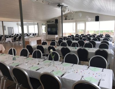 Jaðar Bistro (Golfskálinn Jaðri)