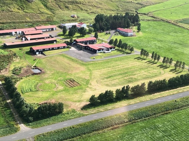 Hótel Sveinbjarnargerði (Sveitahótelið)