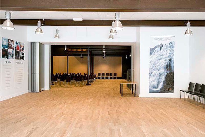 Edinborgarsalurinn Ísafirði - Image 3