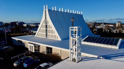 Salur Grensáskirkju